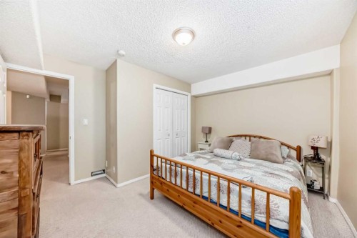 232 Coral Keys Place Ne, Calgary, AB - Indoor Photo Showing Bedroom