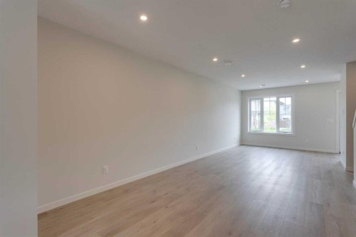 14653 1 Street Ne, Calgary, AB - Indoor Photo Showing Other Room