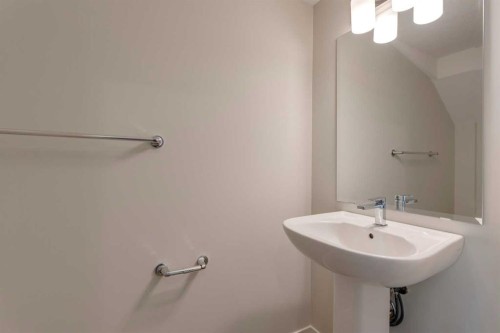 14653 1 Street Ne, Calgary, AB - Indoor Photo Showing Bathroom