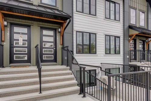 14653 1 Street Ne, Calgary, AB - Outdoor