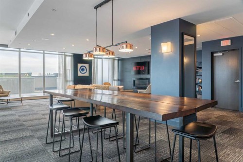 1403-1122 3 Street Se, Calgary, AB - Indoor Photo Showing Dining Room