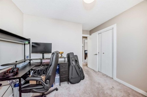 503 Woodbine Boulevard Sw, Calgary, AB - Indoor Photo Showing Office