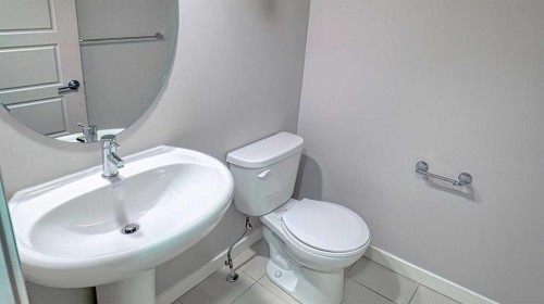 302-70 Saddlestone Drive Ne, Calgary, AB - Indoor Photo Showing Bathroom
