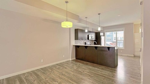 302-70 Saddlestone Drive Ne, Calgary, AB - Indoor