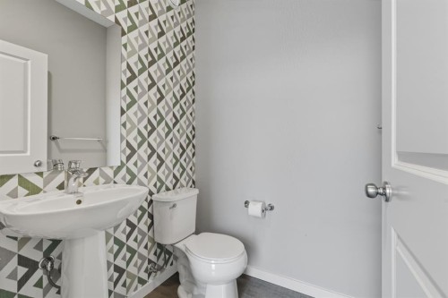 167 Highview Gate Se, Airdrie, AB - Indoor Photo Showing Bathroom
