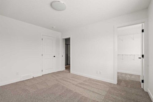 15 Herron Walk Ne, Calgary, AB - Indoor Photo Showing Other Room