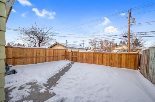 3229 Doverville Crescent Se, Calgary, AB - Outdoor