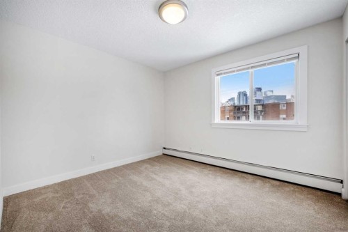 302-927 2 Avenue Nw, Calgary, AB - Indoor Photo Showing Other Room