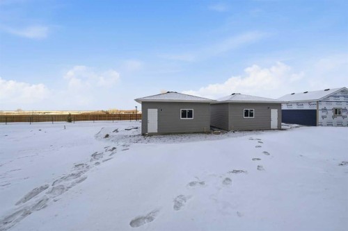 1923 Mccaskill Drive, Crossfield, AB - Outdoor