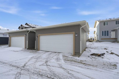 1923 Mccaskill Drive, Crossfield, AB - Outdoor