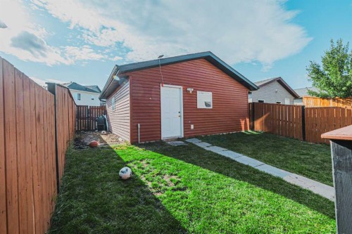 9249 Saddlebrook Drive Ne, Calgary, AB - Outdoor With Exterior