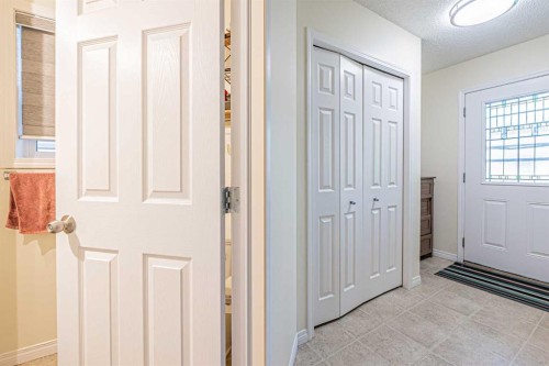 9249 Saddlebrook Drive Ne, Calgary, AB - Indoor Photo Showing Other Room