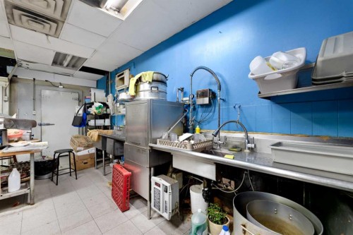 3213 17 Avenue Se, Calgary, AB 