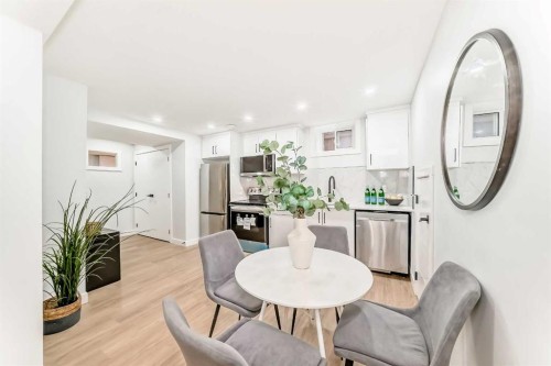 902 35 Street Se, Calgary, AB - Indoor Photo Showing Dining Room