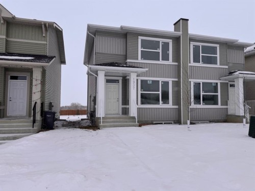 1937 Mccaskill Drive  Crossfield, AB T0M 0S0