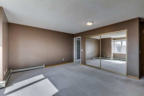 303-333 2 Avenue Ne, Calgary, AB - Indoor Photo Showing Other Room
