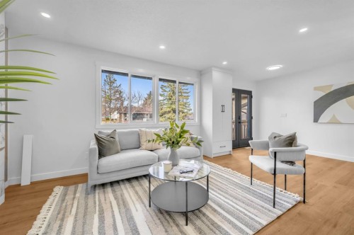 5747 24 Avenue Ne, Calgary, AB - Indoor Photo Showing Living Room