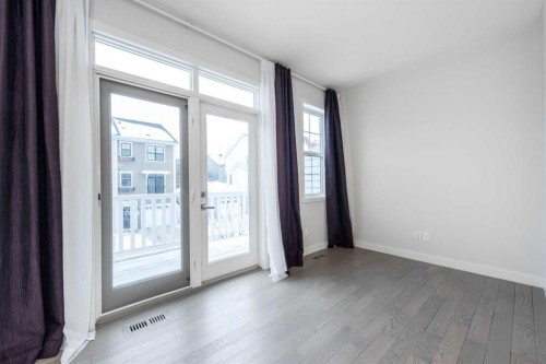 40 Sherwood Row Nw, Calgary, AB - Indoor Photo Showing Other Room