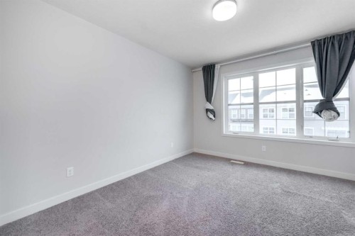40 Sherwood Row Nw, Calgary, AB - Indoor Photo Showing Other Room