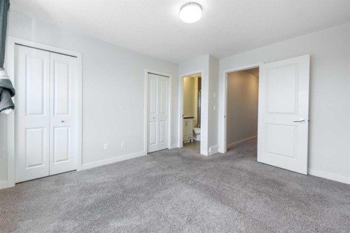 40 Sherwood Row Nw, Calgary, AB - Indoor