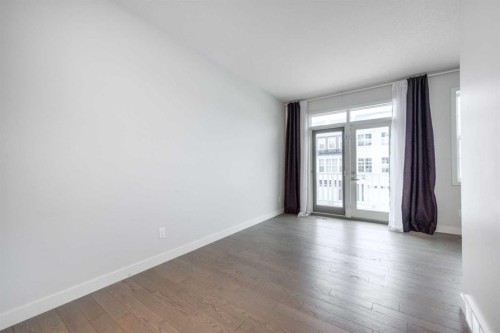 40 Sherwood Row Nw, Calgary, AB - Indoor Photo Showing Other Room