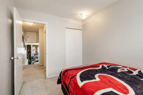 6496 54 Street Ne, Calgary, AB - Indoor Photo Showing Bedroom