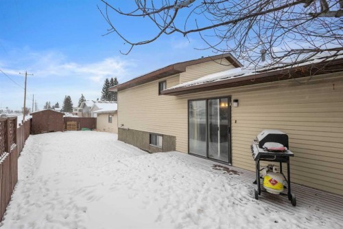 6496 54 Street Ne, Calgary, AB - Outdoor With Exterior
