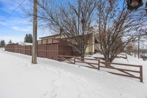 6496 54 Street Ne, Calgary, AB - Outdoor