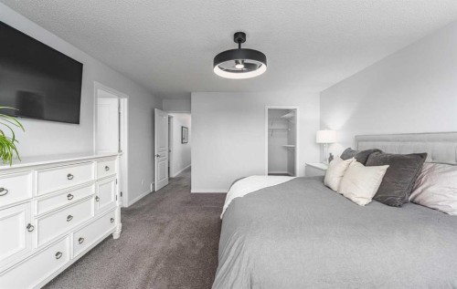 63 Auburn Glen Heights Se, Calgary, AB - Indoor Photo Showing Bedroom