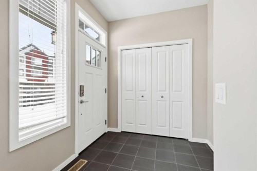 5 Copperstone Villas Se, Calgary, AB - Indoor Photo Showing Other Room
