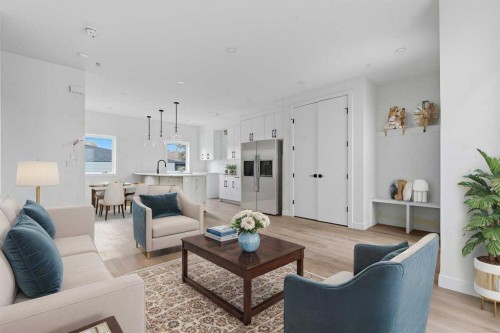 212 32 Avenue Ne, Calgary, AB - Indoor Photo Showing Living Room