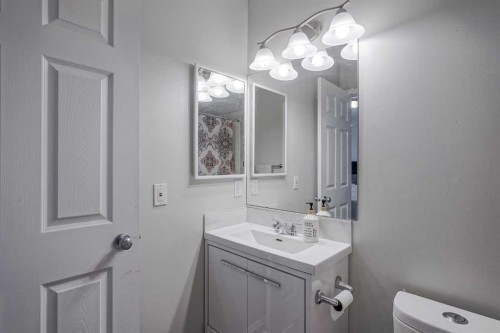 222 Bridleridge Way Sw, Calgary, AB - Indoor Photo Showing Bathroom