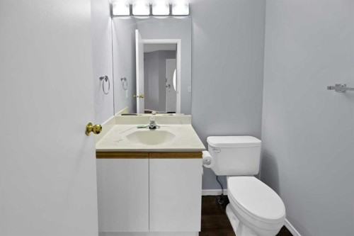 73 Hidden Spring Green Nw, Calgary, AB - Indoor Photo Showing Bathroom