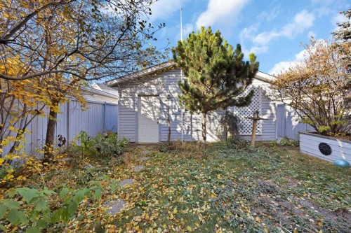 73 Hidden Spring Green Nw, Calgary, AB - Outdoor