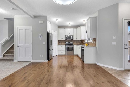 58 Nolanfield Heights Nw, Calgary, AB - Indoor Photo Showing Kitchen