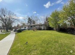 3731 Varsity Drive NW Calgary, AB T2L 1Z8