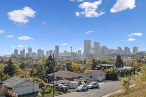 809 9 Street Ne, Calgary, AB - Outdoor With View