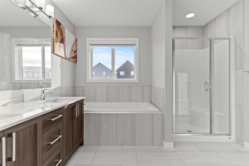 109 Mallard Grove Se, Calgary, AB - Indoor Photo Showing Bathroom