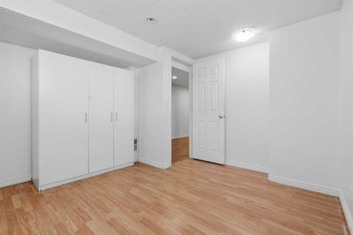 2240 38 Street Se, Calgary, AB - Indoor Photo Showing Other Room
