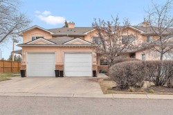 250 Scenic Acres Terrace NW Calgary, AB T3L 1Y4