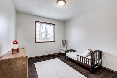 149 Coventry Court Ne, Calgary, AB - Indoor