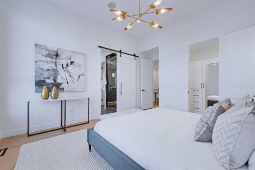 732 33A Street Nw, Calgary, AB - Indoor Photo Showing Bedroom