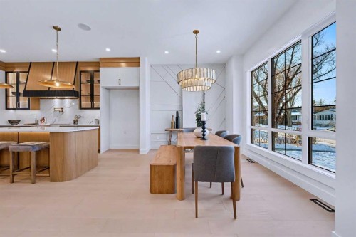 732 33A Street Nw, Calgary, AB - Indoor Photo Showing Kitchen
