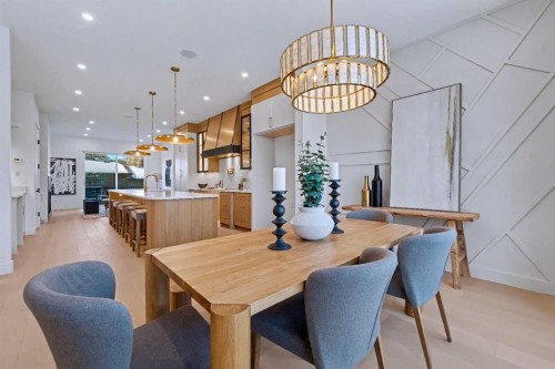 732 33A Street Nw, Calgary, AB - Indoor Photo Showing Dining Room
