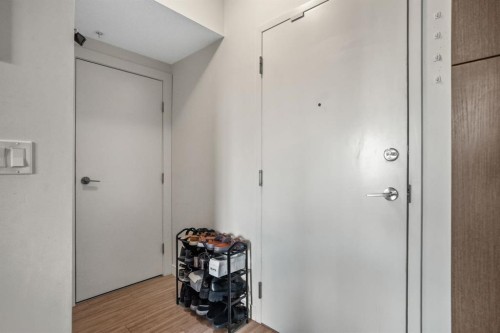 201-15233 1 Street Se, Calgary, AB - Indoor Photo Showing Other Room