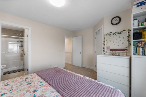 366 Seton Villas Se, Calgary, AB - Indoor Photo Showing Bedroom