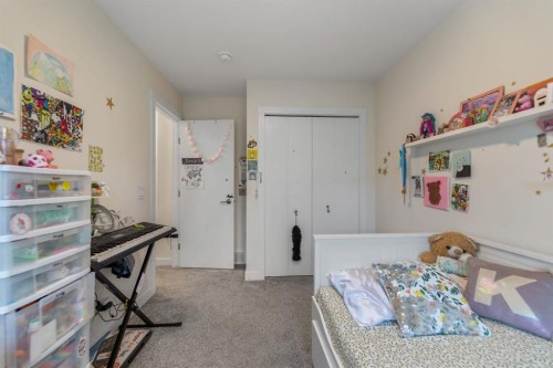 366 Seton Villas Se, Calgary, AB - Indoor Photo Showing Bedroom