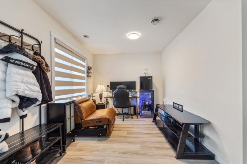 366 Seton Villas Se, Calgary, AB - Indoor Photo Showing Other Room