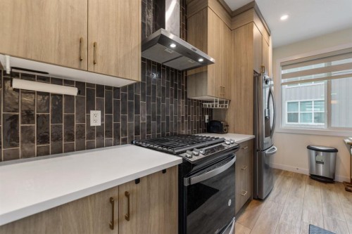 366 Seton Villas Se, Calgary, AB - Indoor Photo Showing Kitchen With Upgraded Kitchen