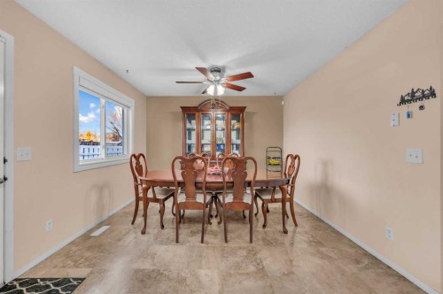 131 Coral Springs Circle Ne, Calgary, AB - Indoor Photo Showing Dining Room